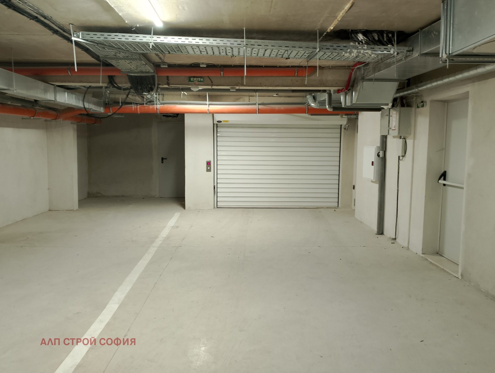 Продава ГАРАЖ, ПАРКОМЯСТО, гр. София, Триъгълника, снимка 5 - Гаражи и паркоместа - 53688644