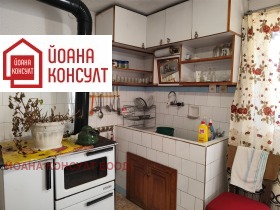 Къща гр. Априлци, област Ловеч 7