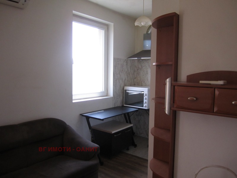 Продаја  1 спаваћа соба Софија , Дарвеница , 69 м2 | 27623984 - слика [2]