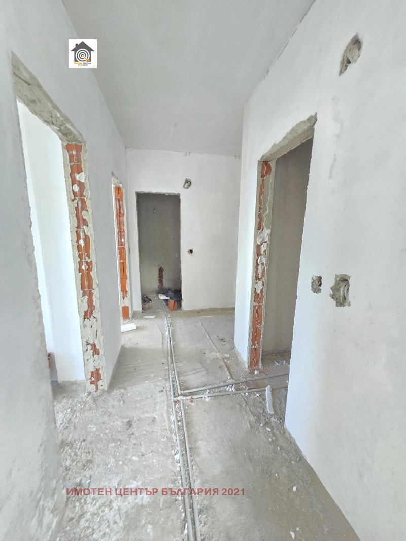 Myytävänä  2 makuuhuonetta Sofia , Knjaževo , 96 neliömetriä | 83119470