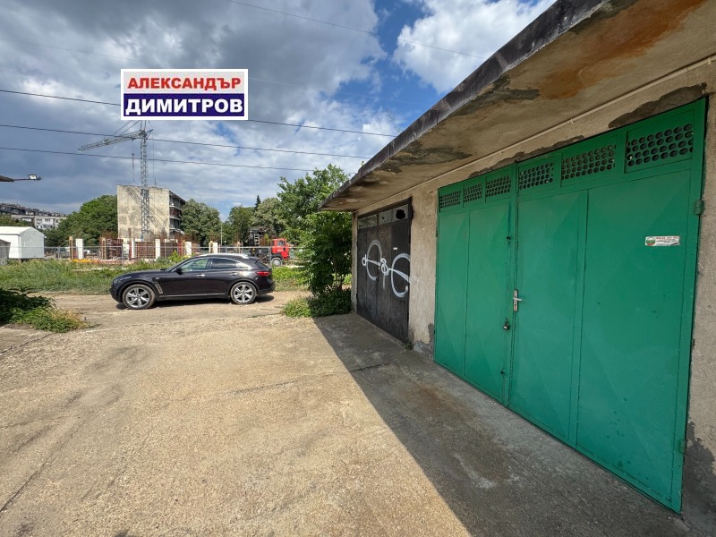 Продава  Гараж, паркомясто, град Русе, Здравец • 18 500 EUR • ID 51011645 — holmes.bg - [1] 