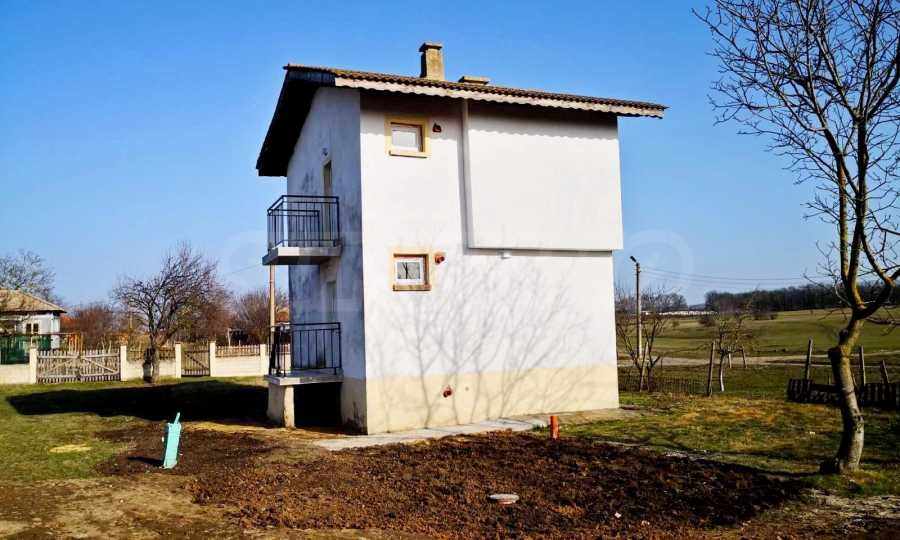 Продава КЪЩА, с. Малина, област Добрич