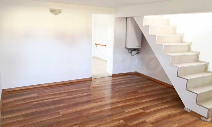 Продава КЪЩА, с. Малина, област Добрич, снимка 3 - Къщи - 56095991