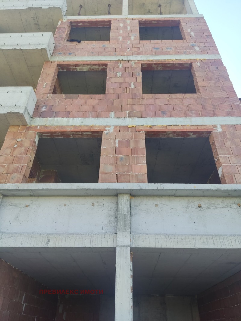 En venta  2 dormitorios Plovdiv , Trakiya , 104 metros cuadrados | 49137557