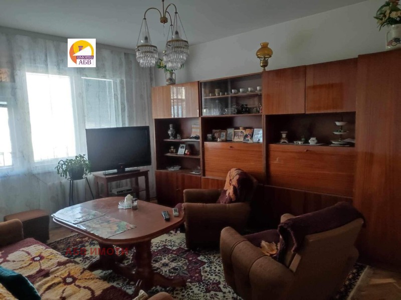 À venda  Mais de 3 quartos Veliko Tarnovo , Buzludja , 130 m² | 52769141 - imagem [9]