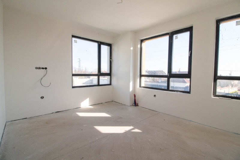 Продава КЪЩА, гр. Сливен, в.з. Сливен, снимка 9 - Къщи - 53016471