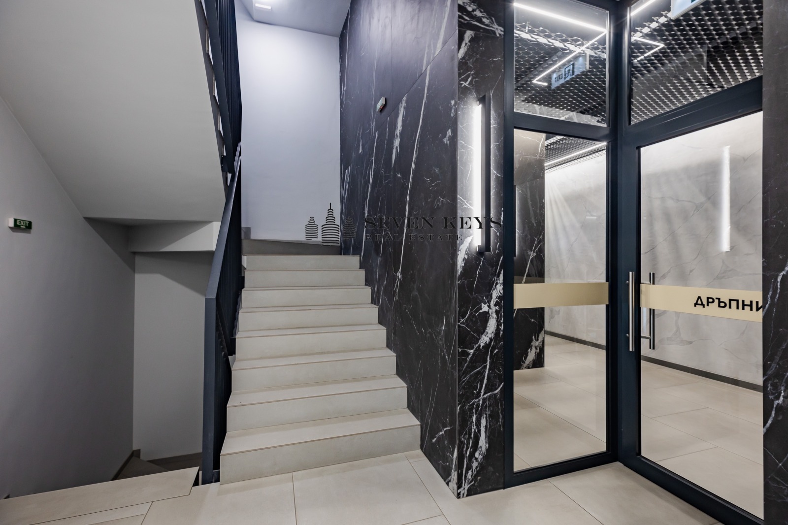 Продава МНОГОСТАЕН, гр. Варна, Чайка, снимка 16 - Апартаменти - 56408993