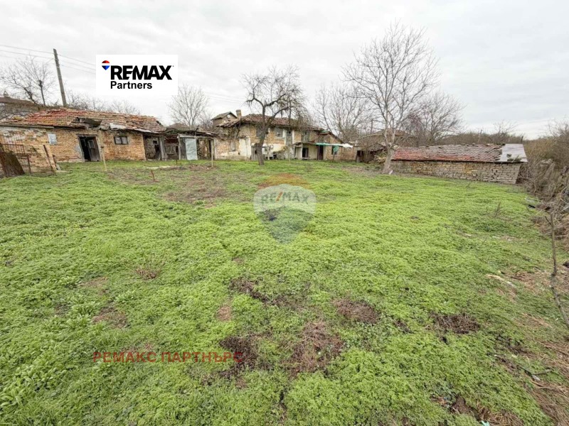 Продава КЪЩА в област Варна, с. Изгрев - 135 кв.м / 67 900 € » 132 800.86 лв., РЕМАКС ПАРТНЪРС