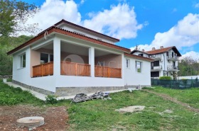 Продажба на къщи в област Добрич — страница 12 - изображение 9 