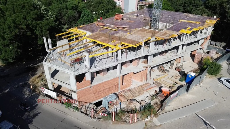Продава  2-стаен град Пловдив , Кючук Париж , 74 кв.м | 79307528