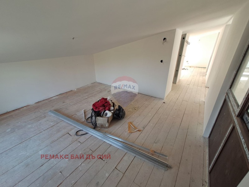 Продава КЪЩА, с. Изгрев, област Варна, снимка 15 - Къщи - 52466109