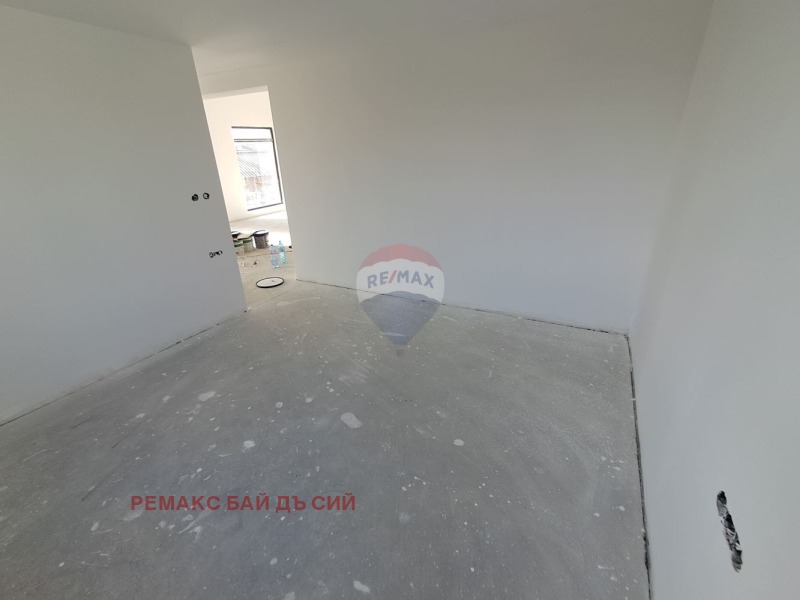 Продава КЪЩА, с. Изгрев, област Варна, снимка 8 - Къщи - 52466109