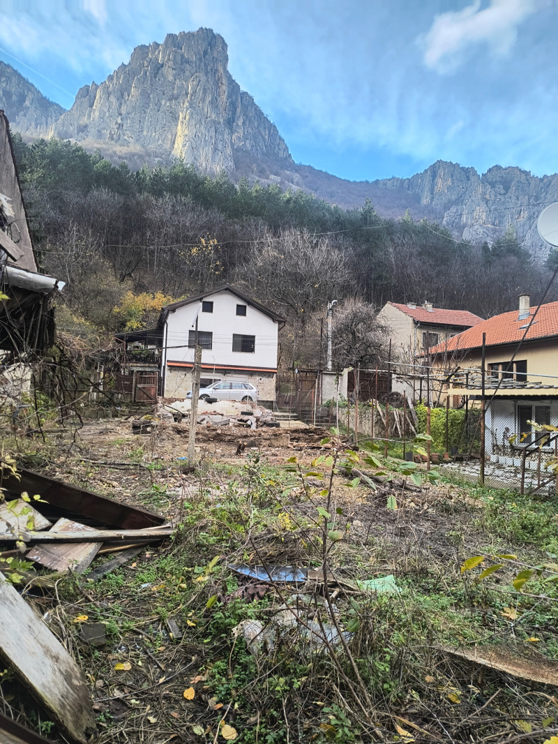 Продава ПАРЦЕЛ в град Враца, Център - 486 кв.м / 100 000 € » 195 583.00 лв., ВРАТЦАТА