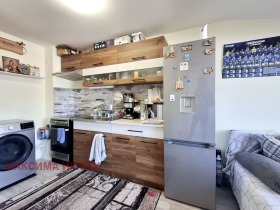 2 sovrum Vazrajdane, Burgas 8