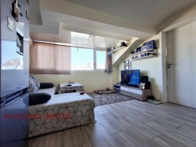 2 sovrum Vazrajdane, Burgas 6