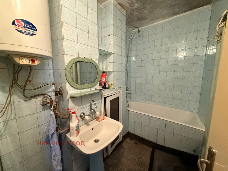 На продаж  2 спальні Шумен , Добруджански , 75 кв.м | 55655871 - зображення [7]