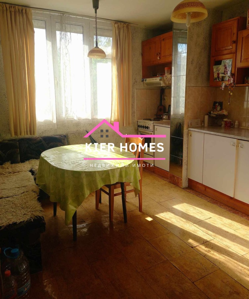 Продава 4-СТАЕН, гр. Раднево, област Стара Загора, снимка 2 - Апартаменти - 52547732