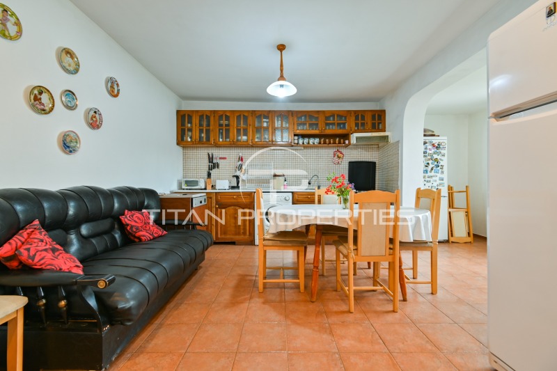 Продава  Къща, град София, гр. Банкя •  389 000 EUR • ID 56812775 — holmes.bg - [1] 