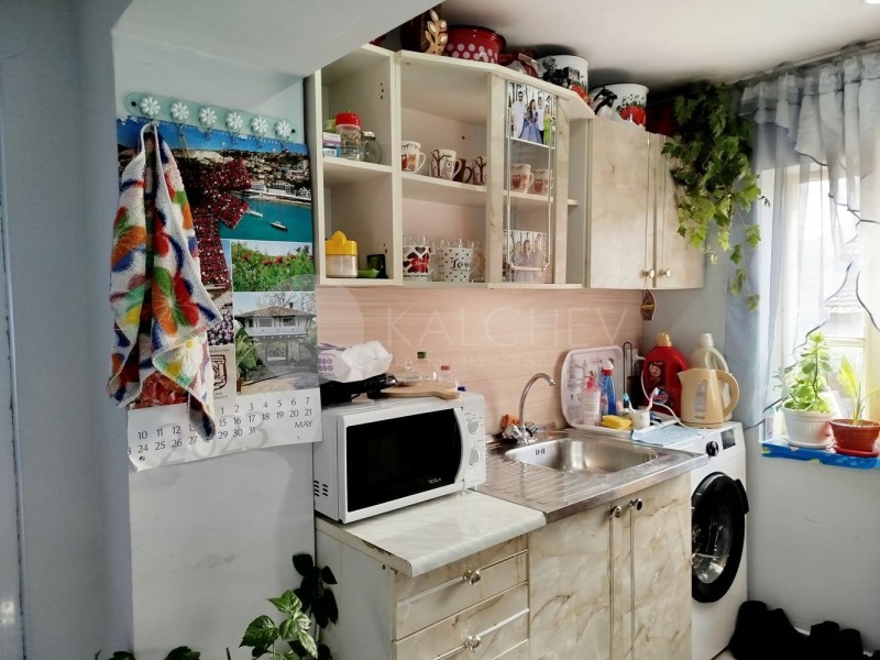 Продава КЪЩА, с. Гурково, област Добрич, снимка 8 - Къщи - 53256832