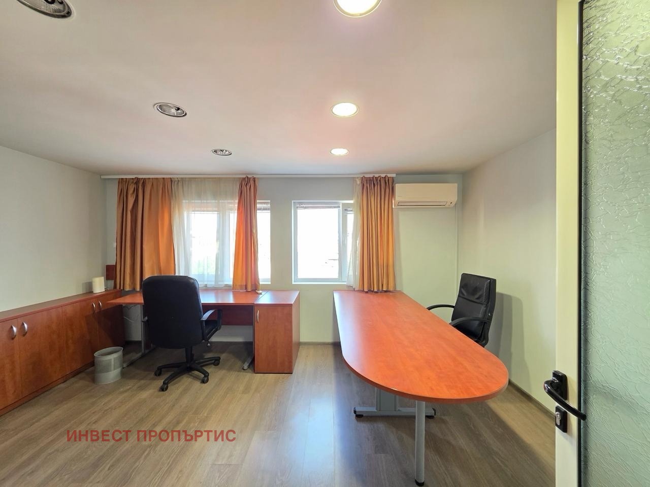 Продава 4-СТАЕН, гр. София, Център, снимка 4 - Апартаменти - 56093022
