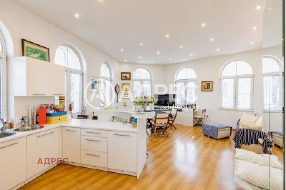 Продава ОФИС, гр. Варна, ЖП Гара, снимка 2 - Офиси - 54338219