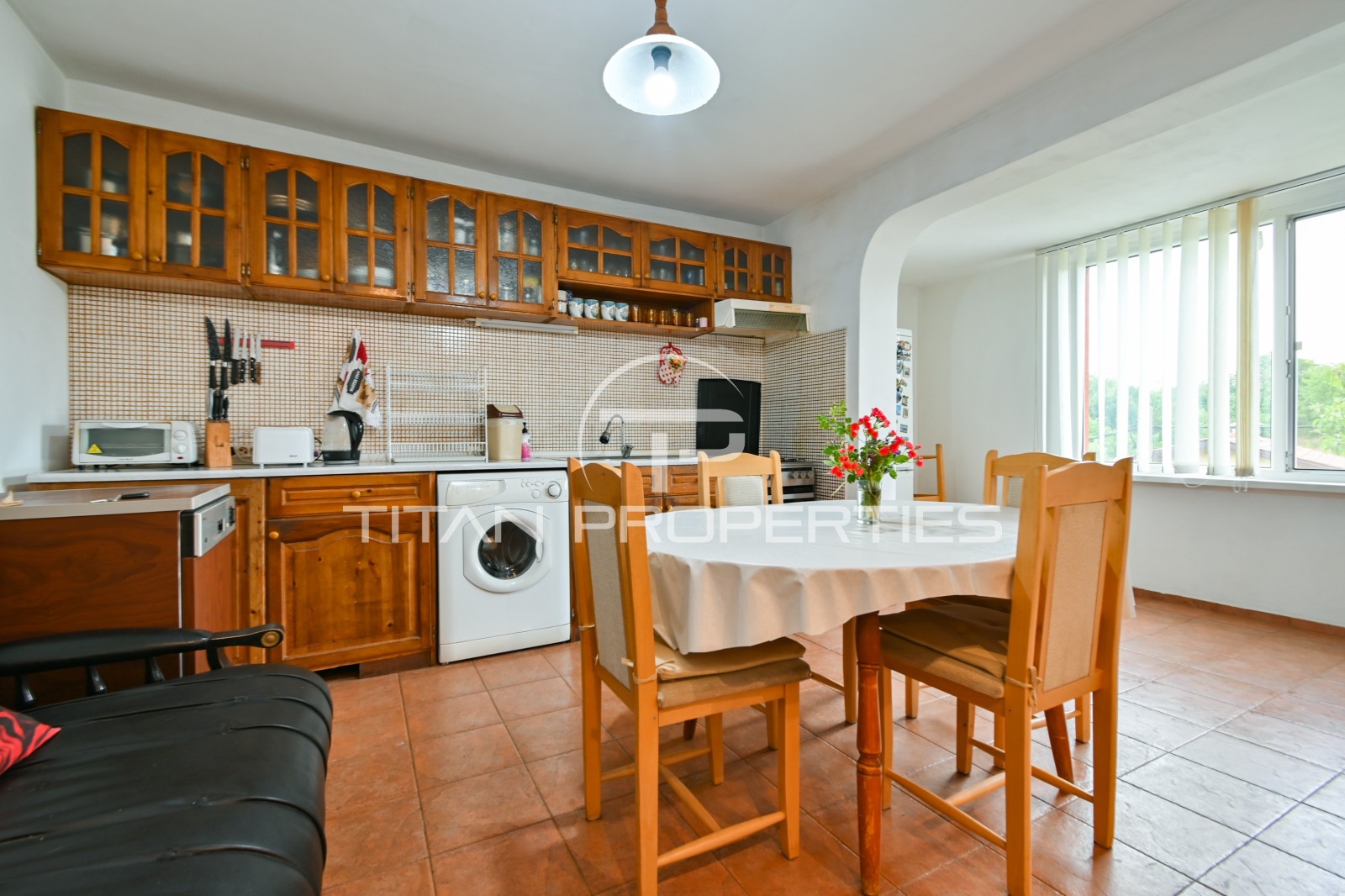 Продава КЪЩА, гр. София, гр. Банкя, снимка 2 - Къщи - 50299972