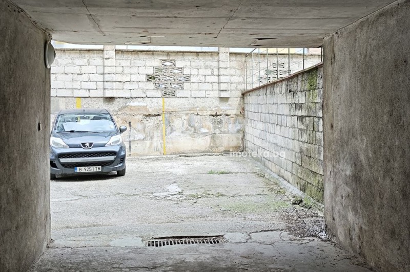 Na prodej  1 ložnice Varna , Ljatno kino Trakija , 95 m2 | 97581720 - obraz [17]