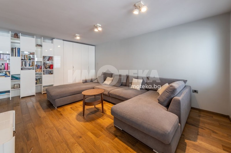 Na prodej  1 ložnice Varna , Ljatno kino Trakija , 95 m2 | 97581720 - obraz [10]