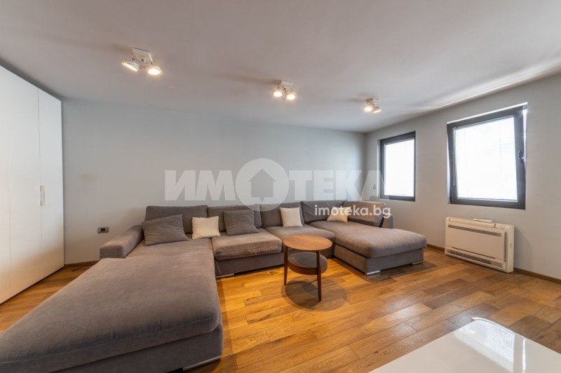Na prodej  1 ložnice Varna , Ljatno kino Trakija , 95 m2 | 97581720 - obraz [4]