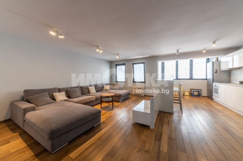 Na prodej  1 ložnice Varna , Ljatno kino Trakija , 95 m2 | 97581720 - obraz [3]