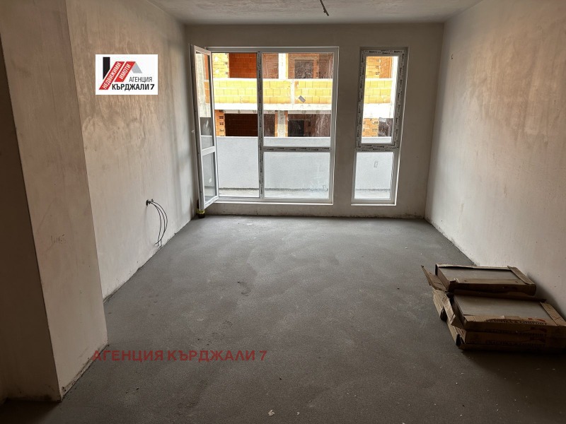 Продава 3-СТАЕН, гр. Кърджали, Възрожденци, снимка 7 - Апартаменти - 53414286