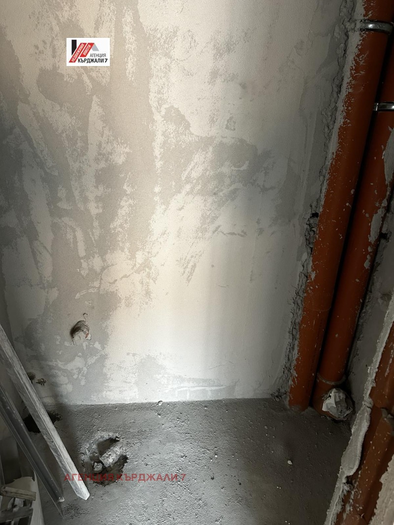 Продава 3-СТАЕН, гр. Кърджали, Възрожденци, снимка 9 - Апартаменти - 53414286