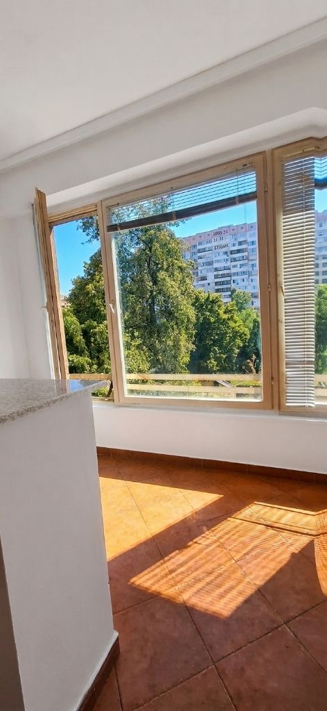 Продава 3-СТАЕН, гр. София, Люлин 6, снимка 2 - Апартаменти - 55105706