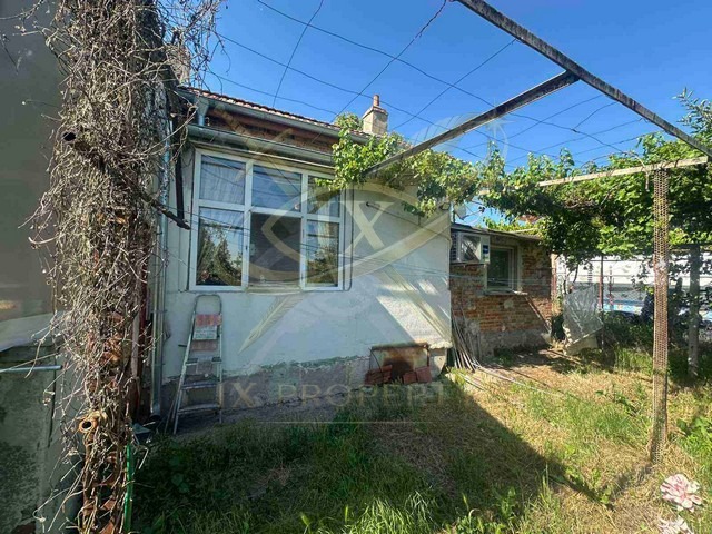 Продава КЪЩА, гр. Бургас, с. Миролюбово, снимка 2 - Къщи - 55090134