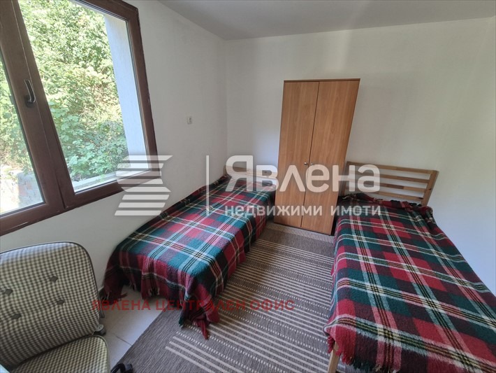 Продава КЪЩА, с. Свидня, област София област, снимка 10 - Къщи - 56261846