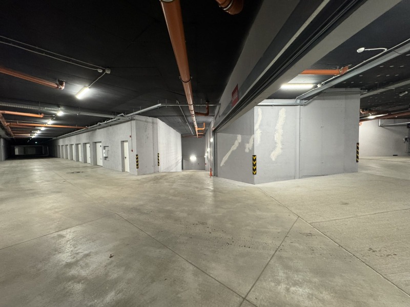 Продава ГАРАЖ, ПАРКОМЯСТО, гр. София, Център, снимка 8 - Гаражи и паркоместа - 53324431