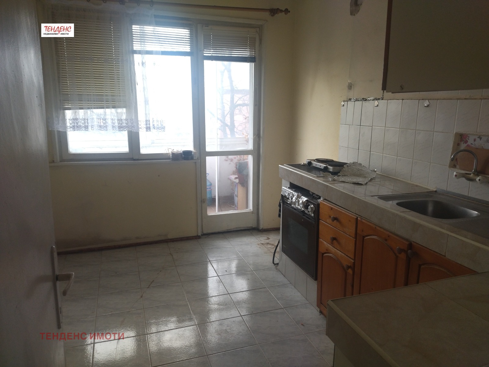 Продава 2-СТАЕН, гр. Кърджали, Център, снимка 12 - Апартаменти - 49614462