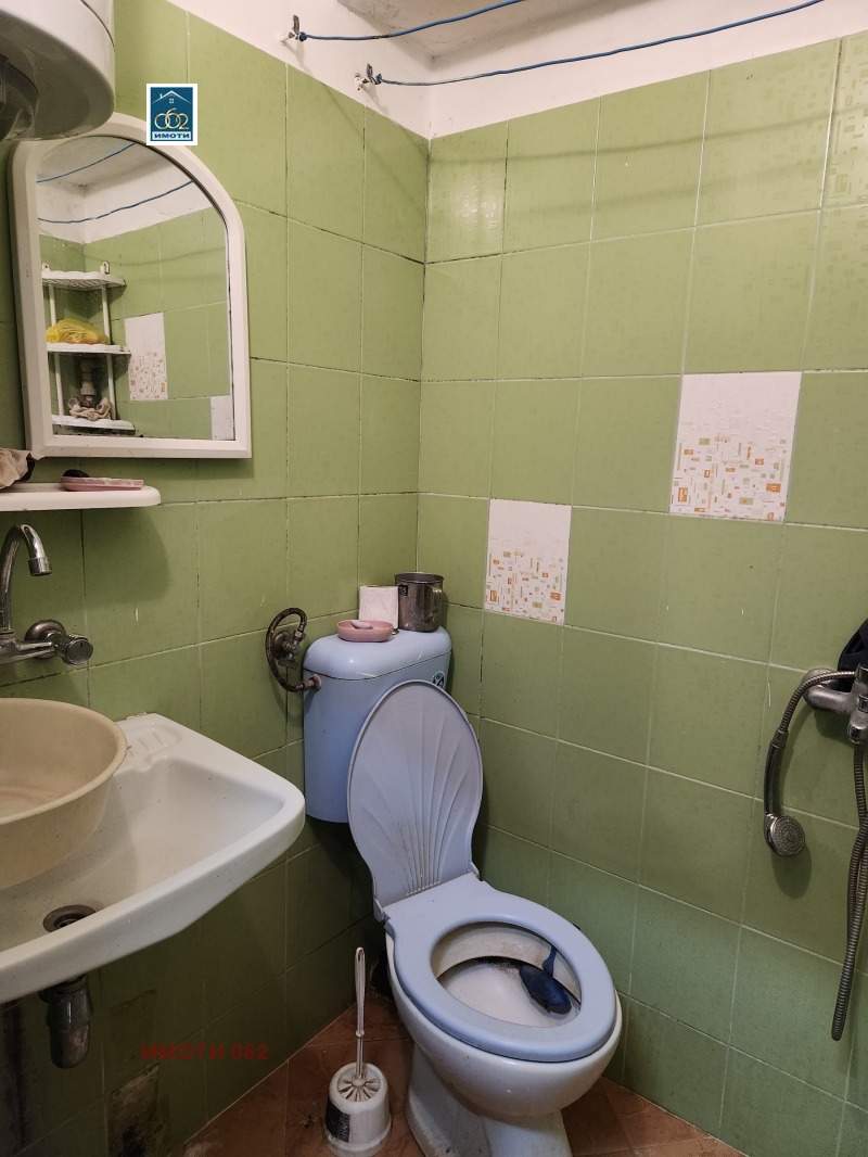 Продава 1-СТАЕН, гр. Велико Търново, Център, снимка 4 - Апартаменти - 52664729