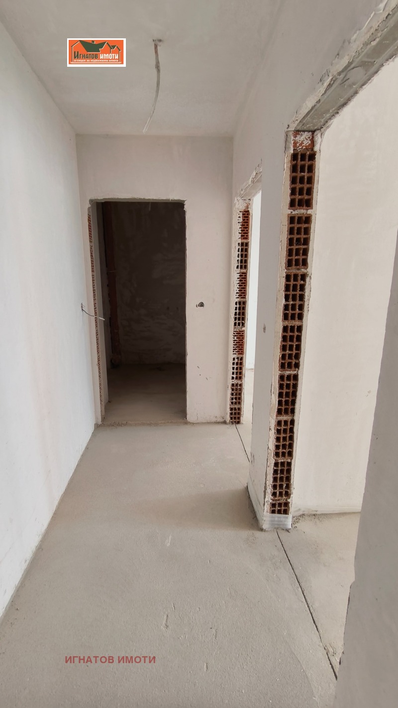 Продава  2-стаен град Пазарджик , Устрем , 61 кв.м | 48449213 - изображение [6]