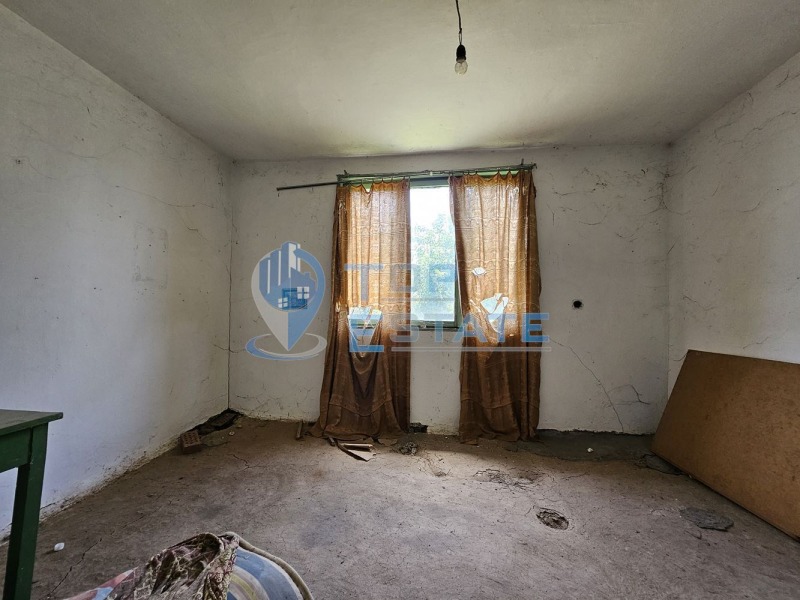 Продава КЪЩА, с. Хаджидимитрово, област Велико Търново, снимка 7 - Къщи - 46550579