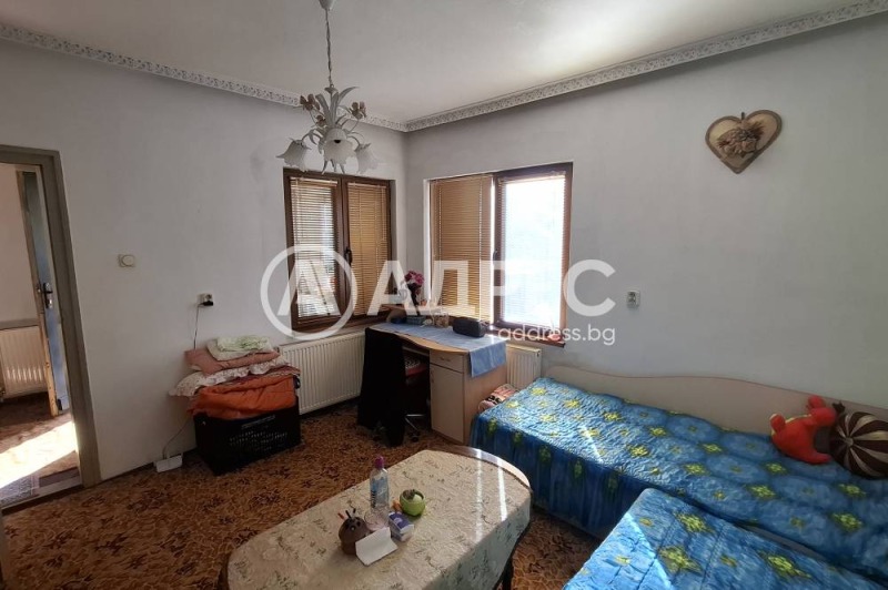 Продава КЪЩА, гр. Севлиево, област Габрово, снимка 3 - Къщи - 52599380