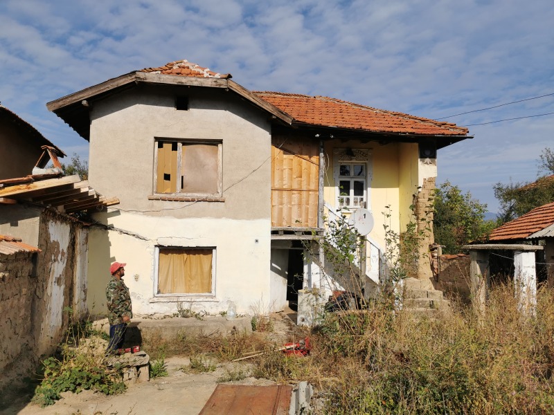 Продава КЪЩА в област Стара Загора, с. Едрево - 92 кв.м / 12 000 € » 23 469.96 лв., МИЛАНОВ ЕООД