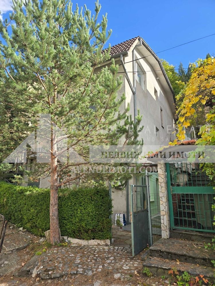 Продава КЪЩА, с. Нареченски бани, област Пловдив