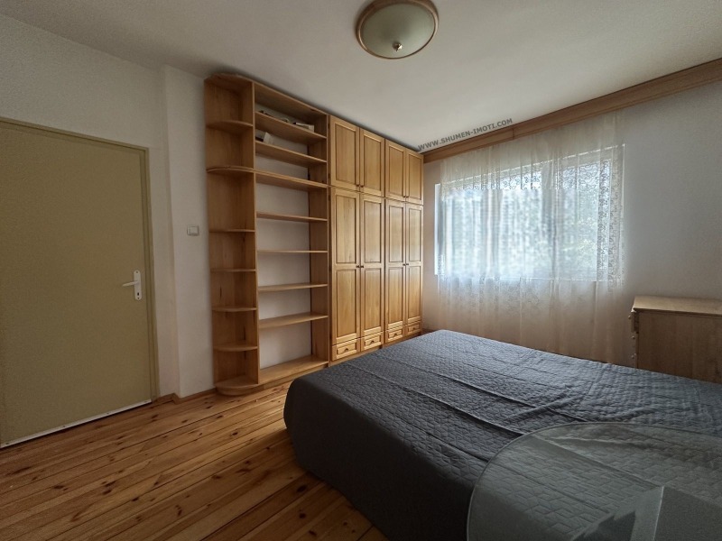 Продава ЕТАЖ ОТ КЪЩА, гр. Шумен, Център, снимка 4 - Етаж от къща - 52480658