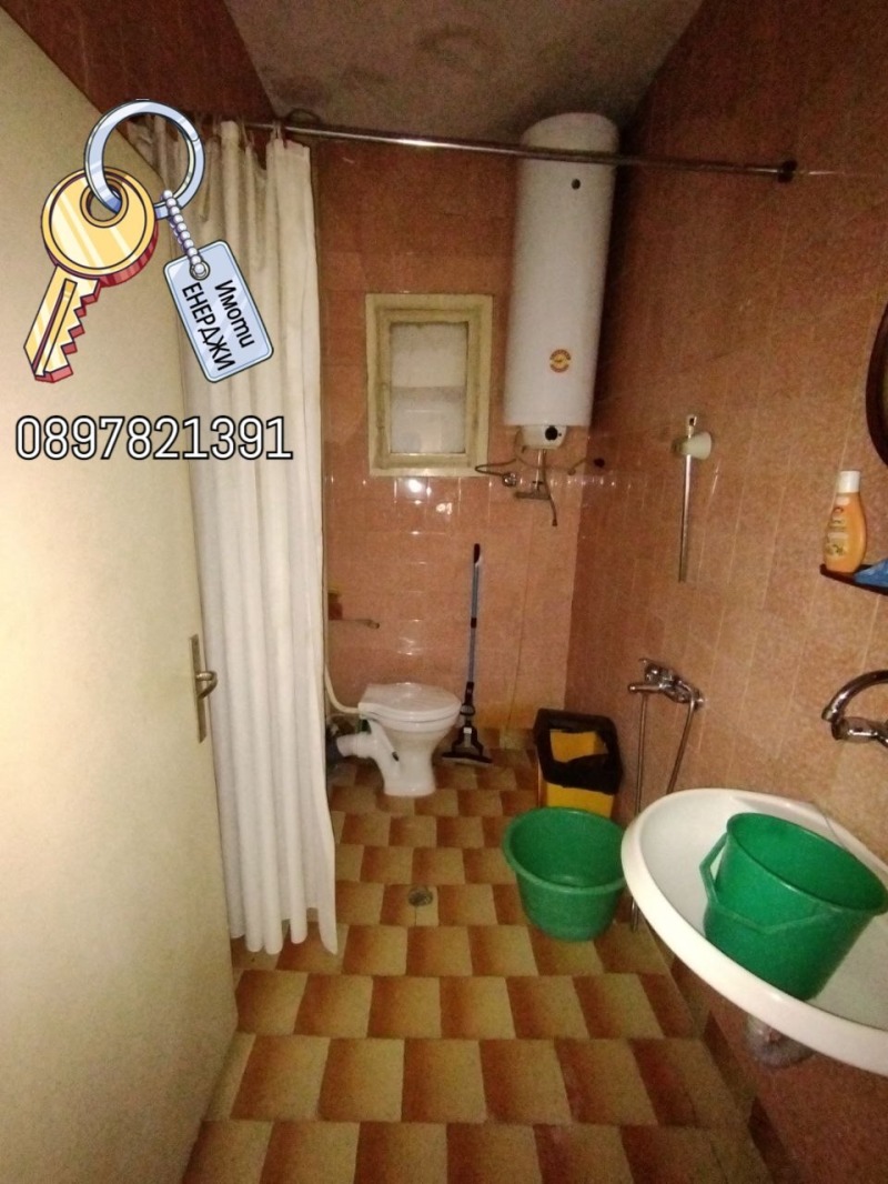 Продава  Къща град Плевен , Идеален център , 230 кв.м | 68926029 - изображение [12]
