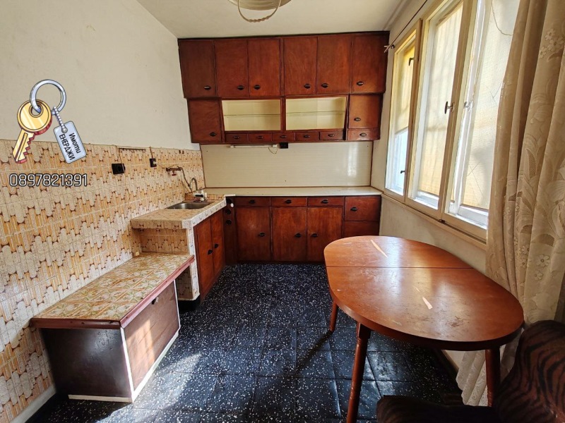 Продава  Къща град Плевен , Идеален център , 230 кв.м | 68926029 - изображение [14]