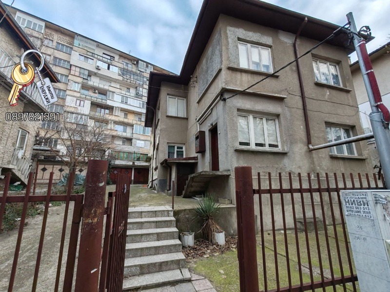 Продава  Къща град Плевен , Идеален център , 230 кв.м | 68926029