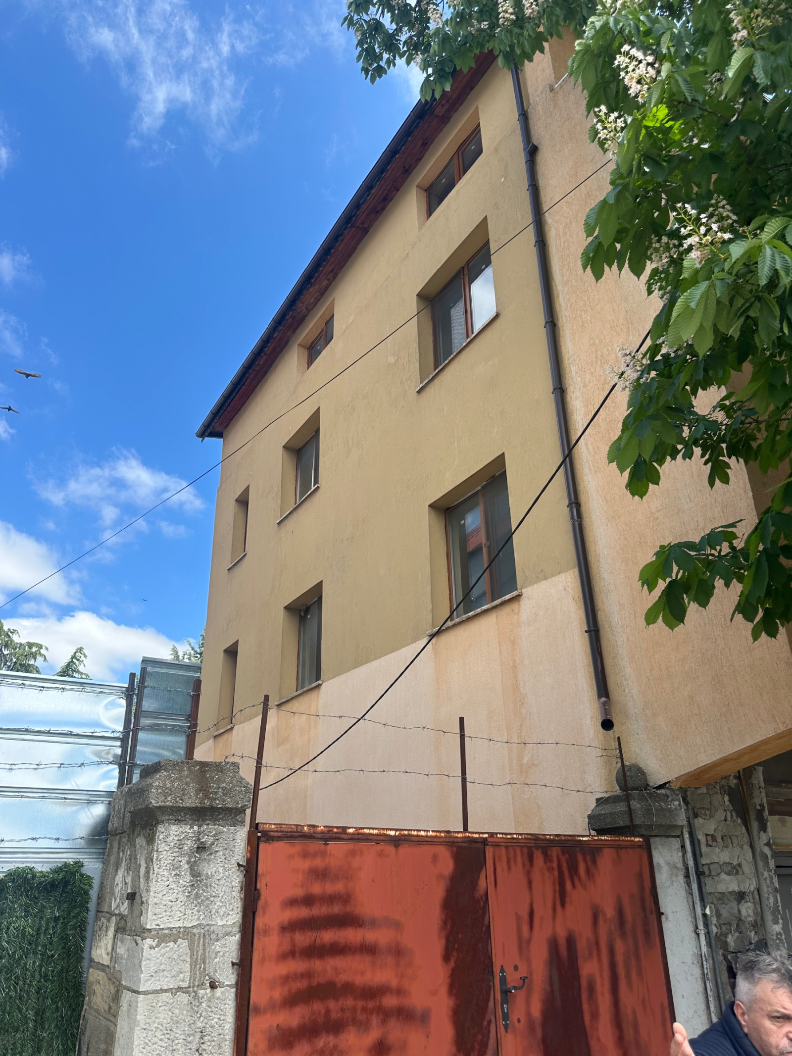 Продава КЪЩА, гр. София, Център