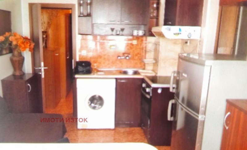 Продава  1-стаен град Перник , Център , 40 кв.м | 57399894