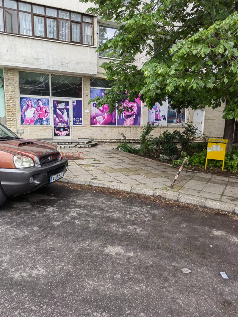 Продава МАГАЗИН, гр. Бургас, Изгрев, снимка 2 - Магазини - 52781334